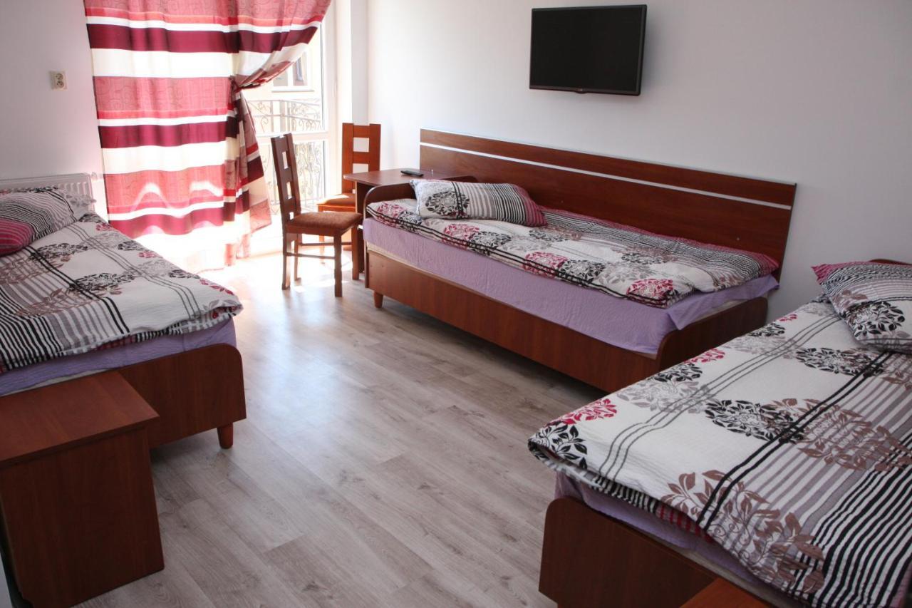 Diament Bed & Breakfast Ревал Екстериор снимка